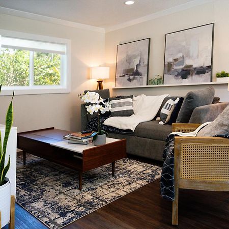 Shares Courtyard Luxury Apt - New! Rockledge Exterior photo